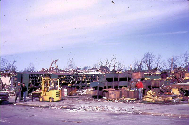 Taken just west of the Oliver Tractor Plant in Charles City, IA