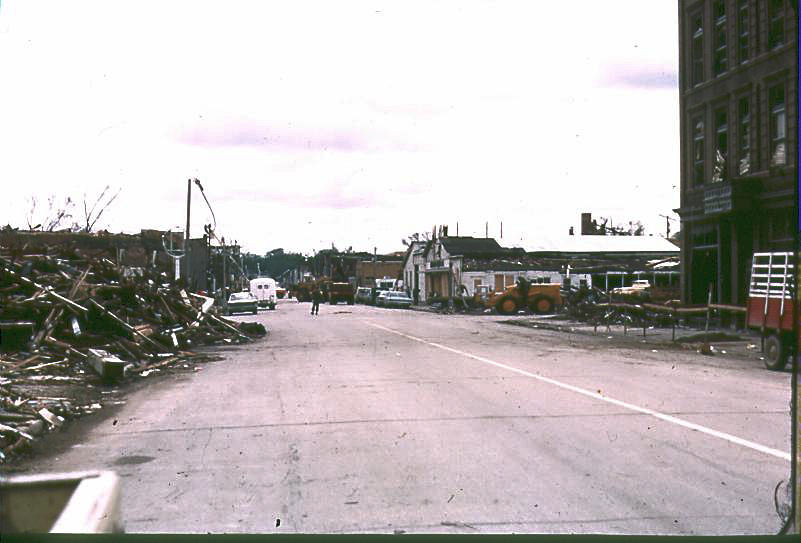 The 700 block of Main Street in Charles City, IA looking south 