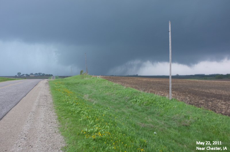 tornado near Chester IA