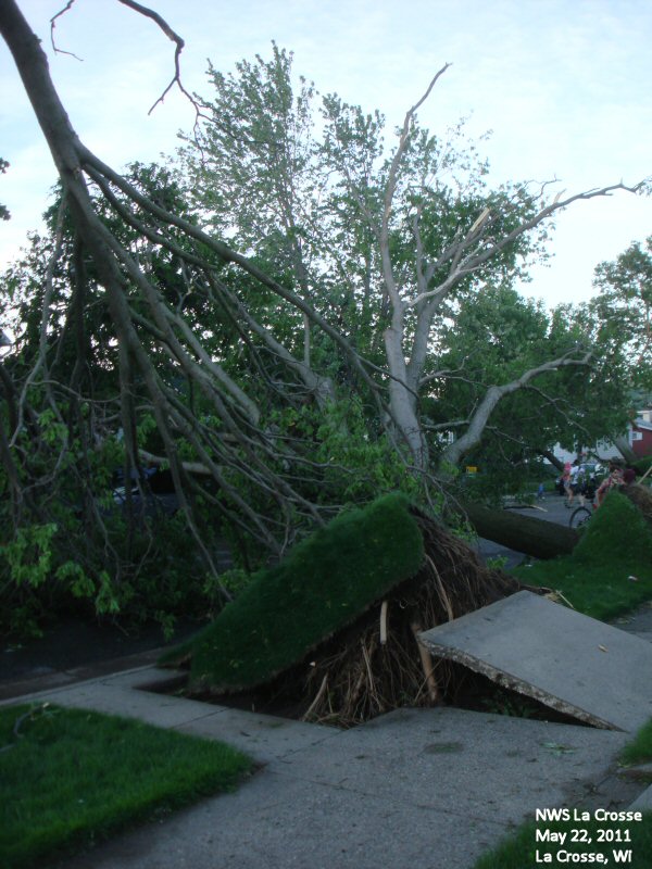 tornado damage