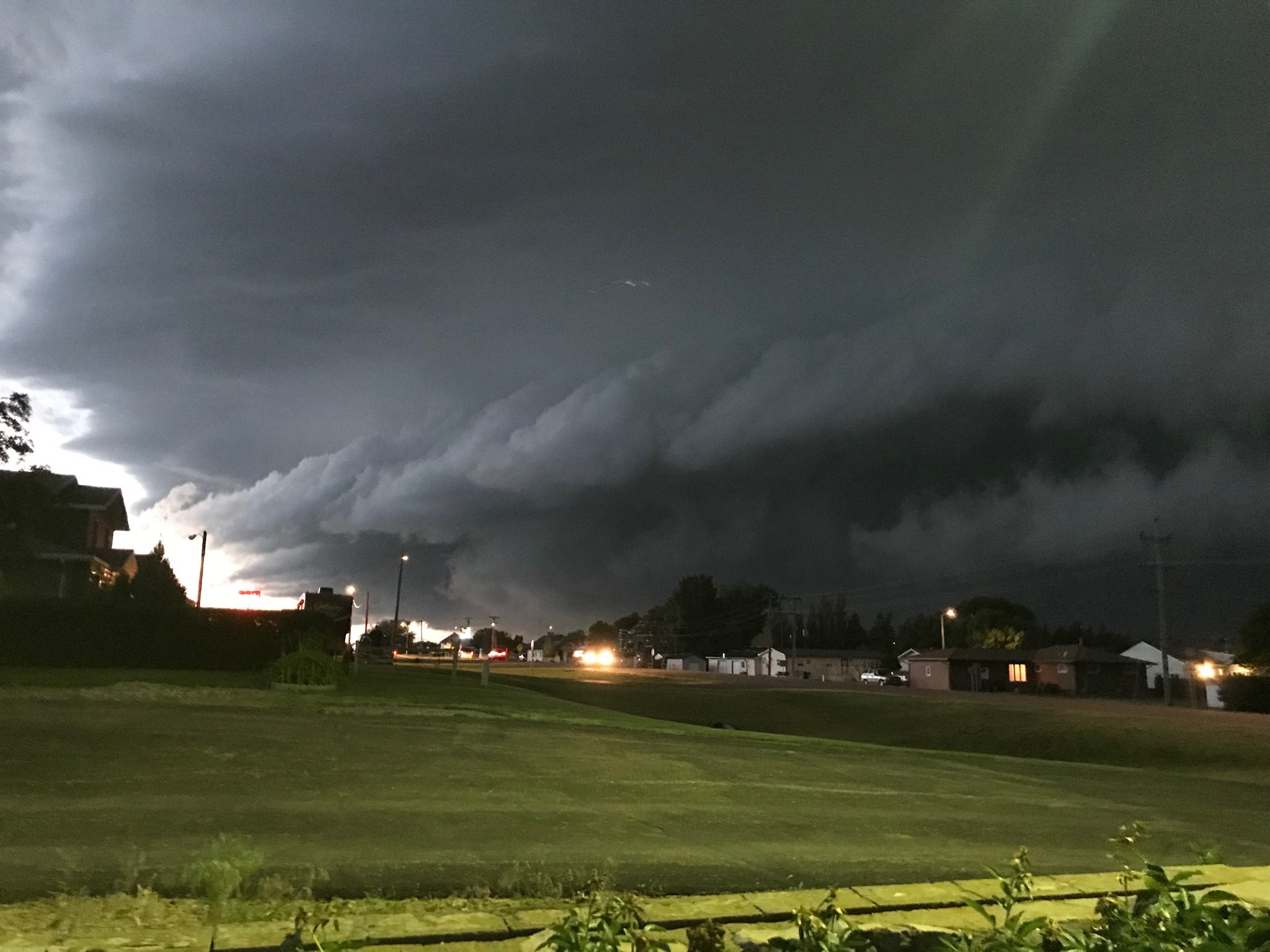 Tornadic Supercell Over Mott, ND