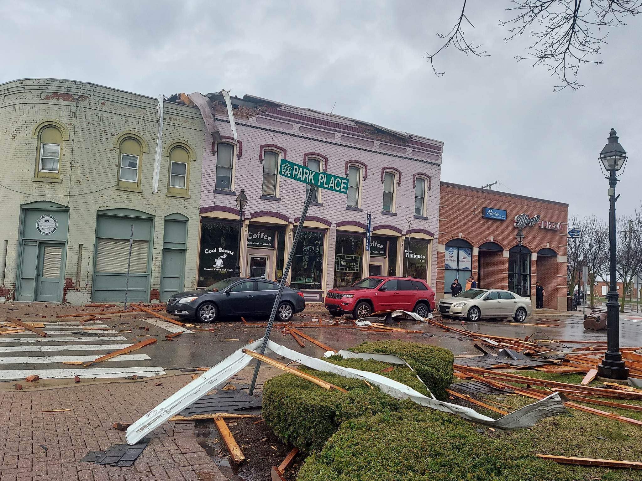 Dundee Tornado Damage - Leslie Hayes