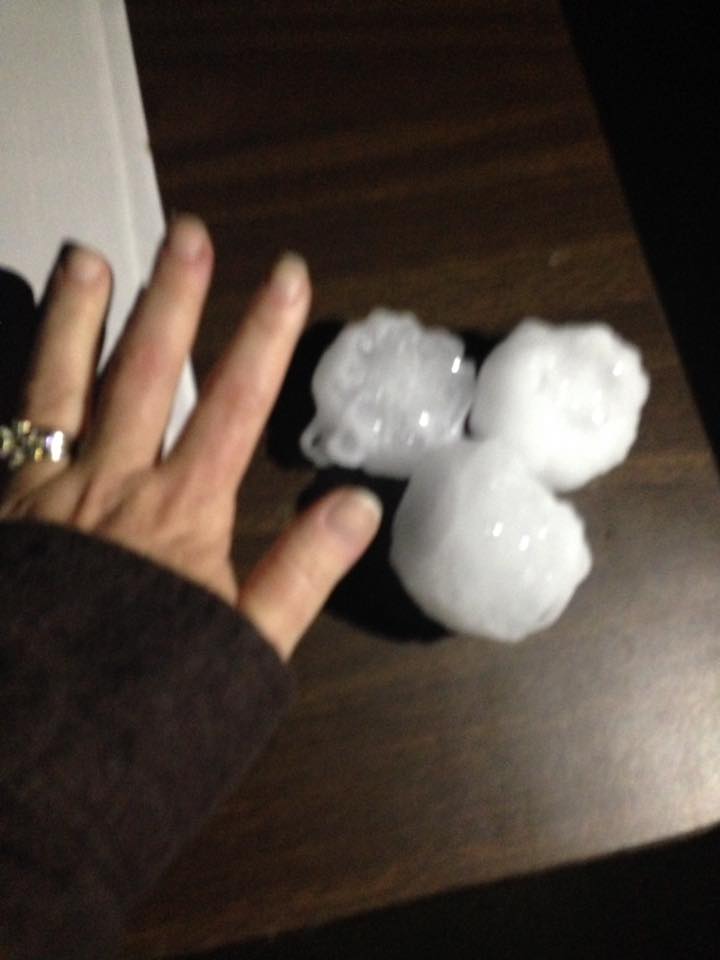 Hail south of Plankinton