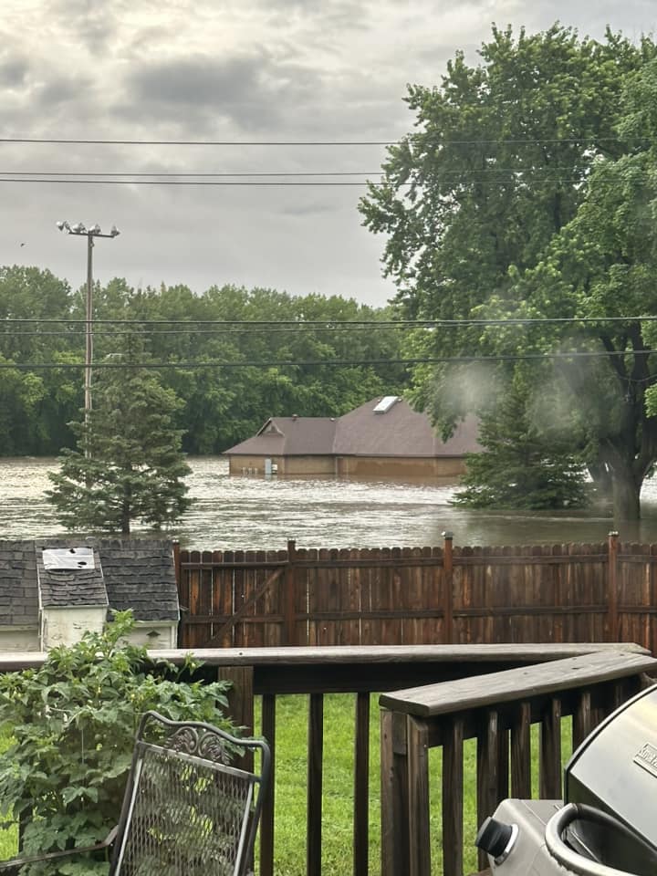 Photo of building submerged in flood waters at Riverdale Park in Sioux Falls