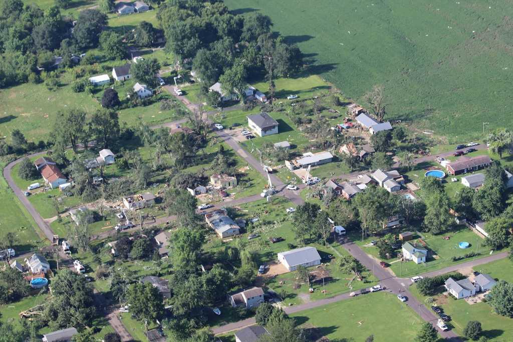 Delavan tornado damage. Image courtesy of Illinois State Police.