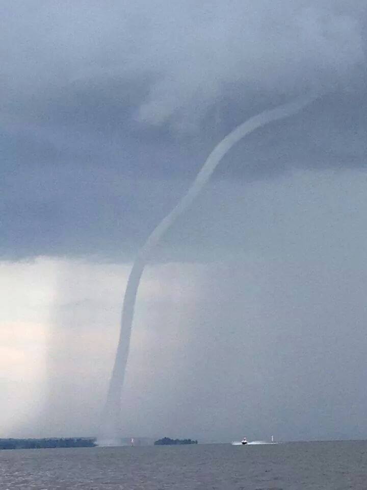 Waterspout Picture