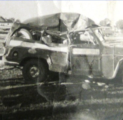 Mangled jeep image