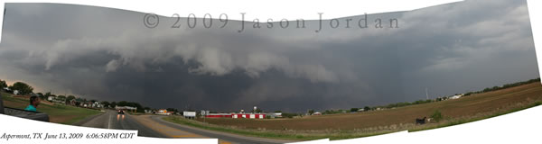 Image of the thunderstorm approaching Aspermont