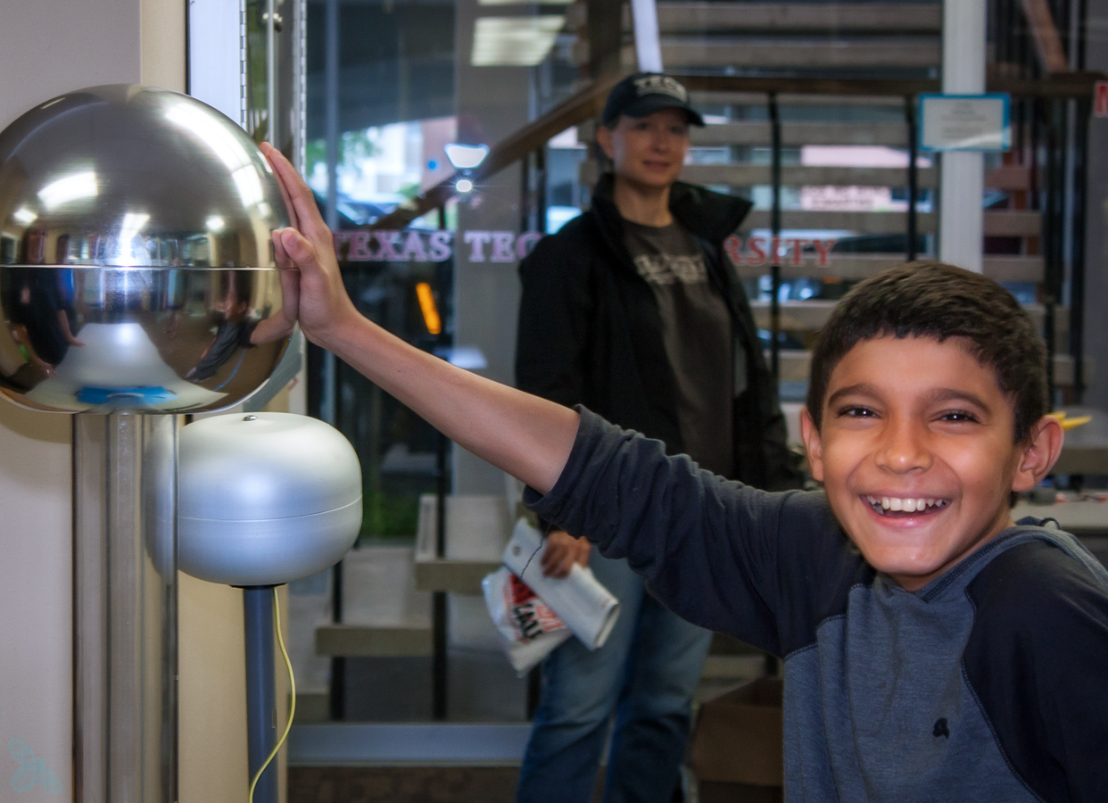 Interactive experiment conducted by Texas Tech faculty and students during the NWS Lubbock open house. 