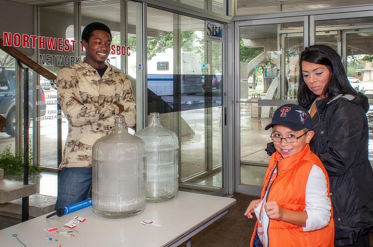 Interactive experiment conducted by Texas Tech faculty and students during the NWS Lubbock open house. 