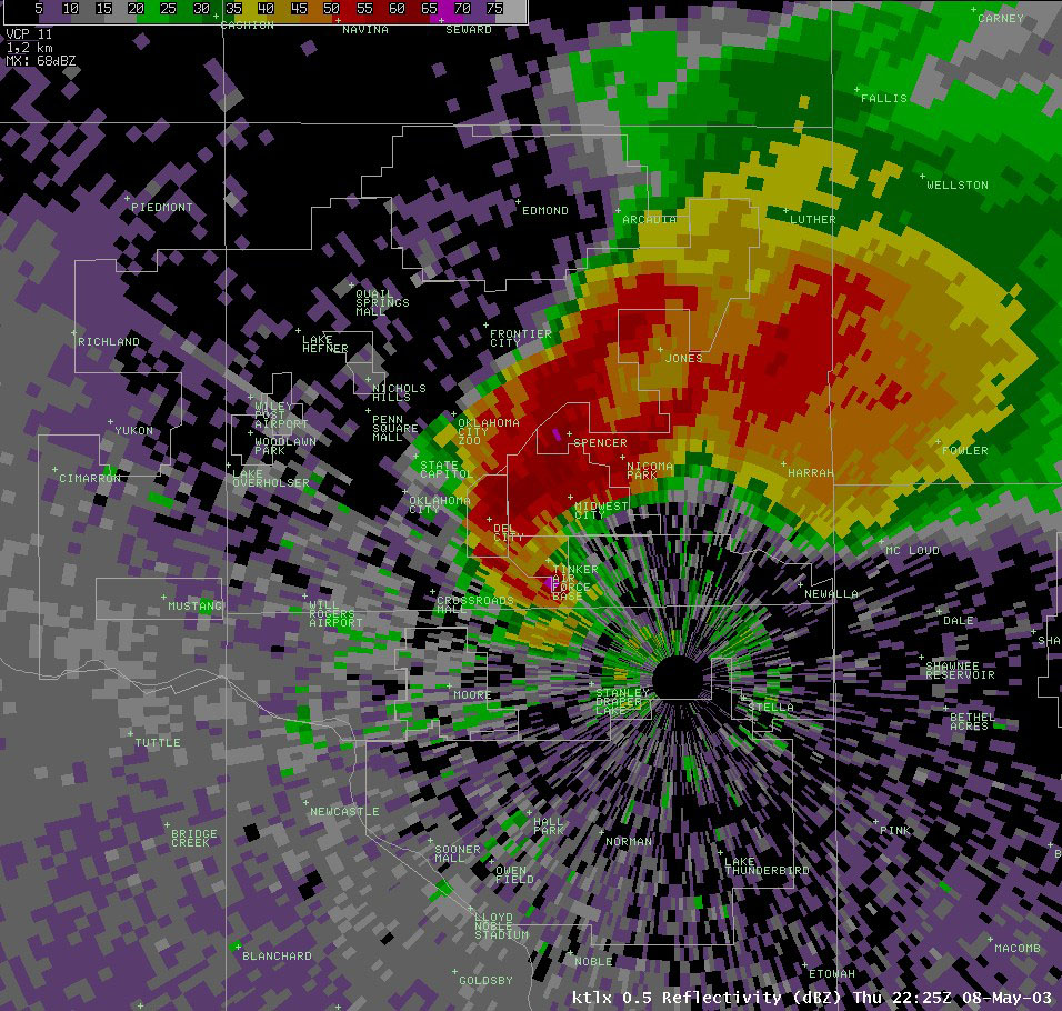 Oklahoma City/Twin Lakes (KTLX) Reflectivity at 5:25 PM CDT 5/08/2003