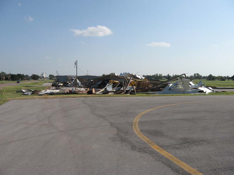 Destroyed hangar at Watonga Regional Airport