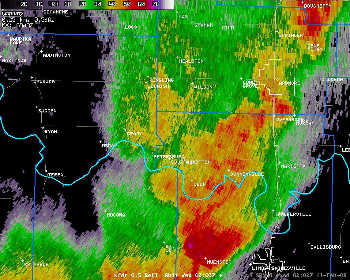 8:02 pm CST KFDR Reflectivity Image