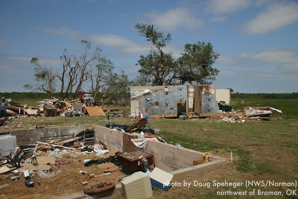 Tri-level home destroyed north of Braman