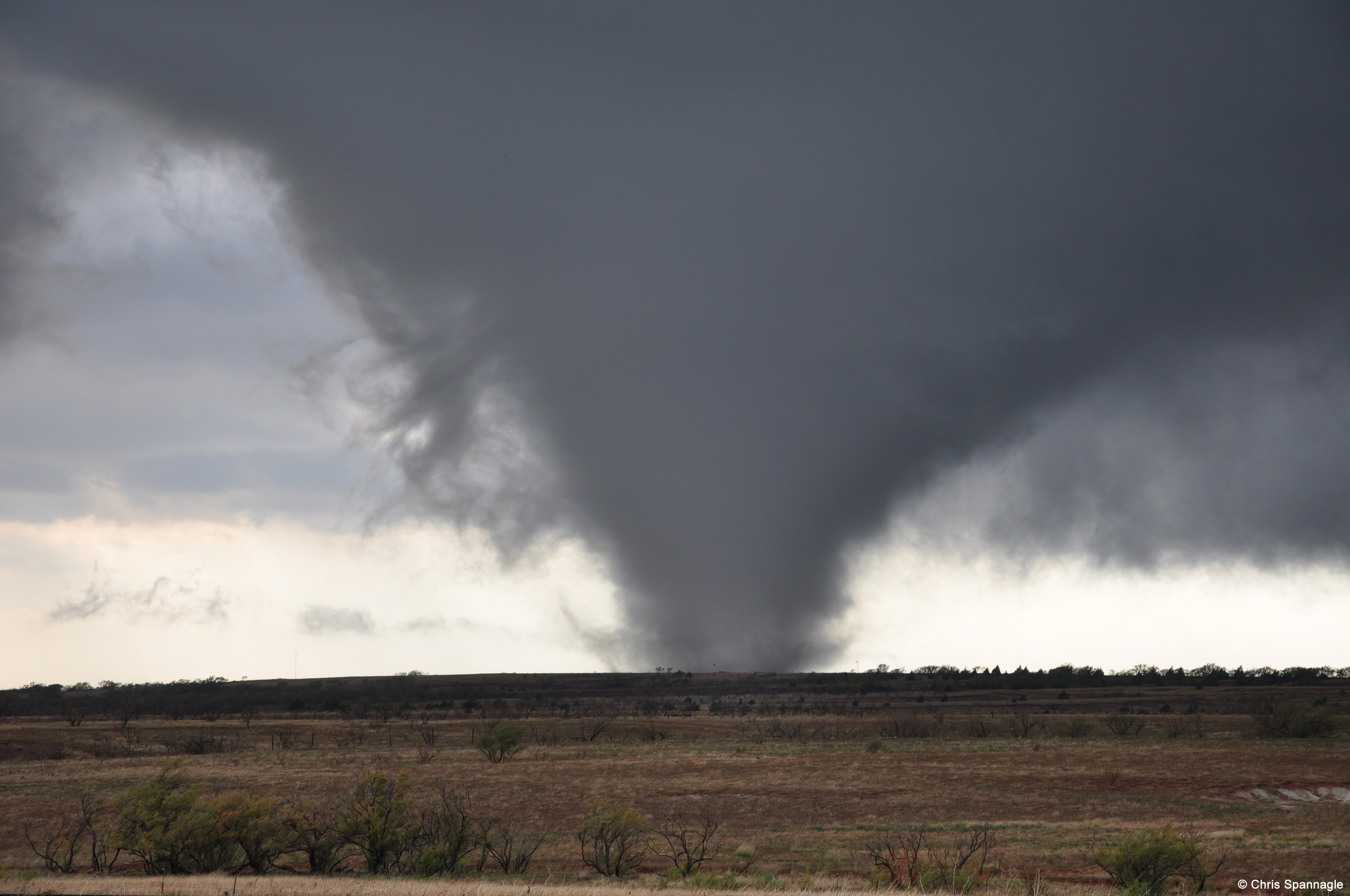 Tornado west of Manitou, OK on November 7, 2011