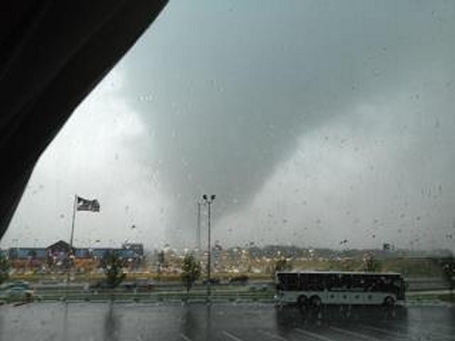 Norman, OK Tornado on April 13, 2012