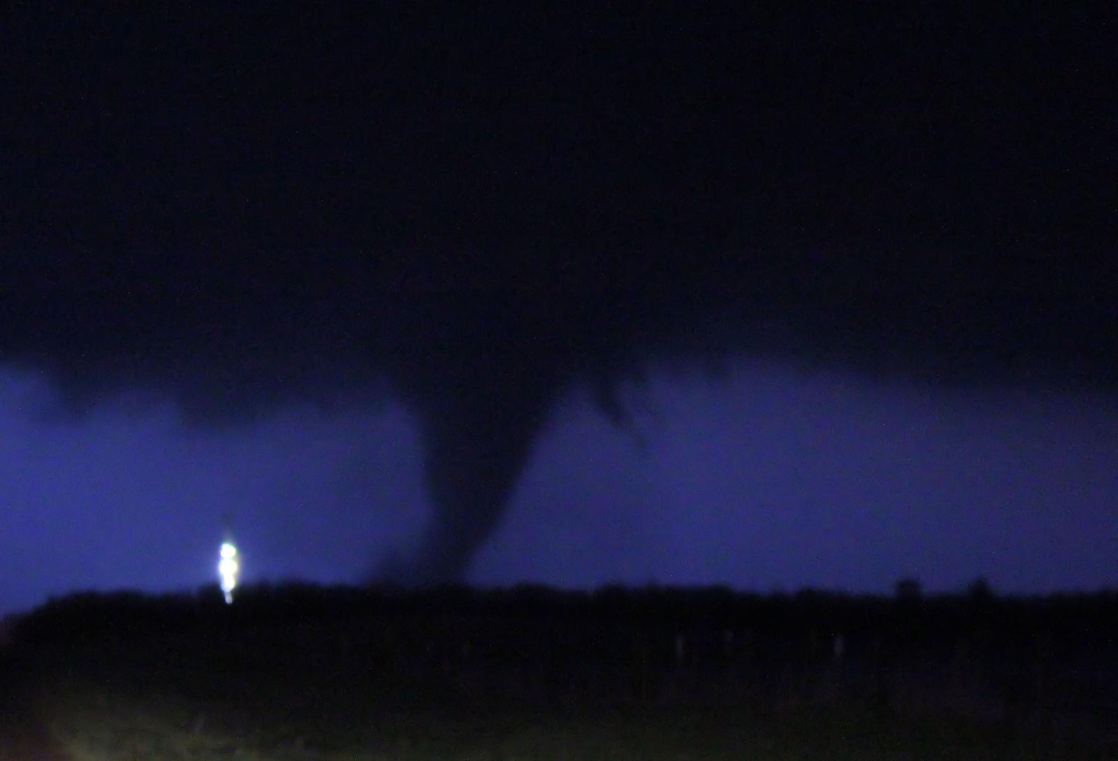 Tornado east of Byron, OK on April 14, 2012