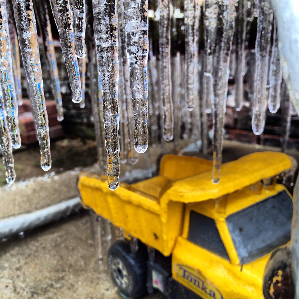 Ice Accumulation Photo for the December 20-22, 2013 Winter Storm